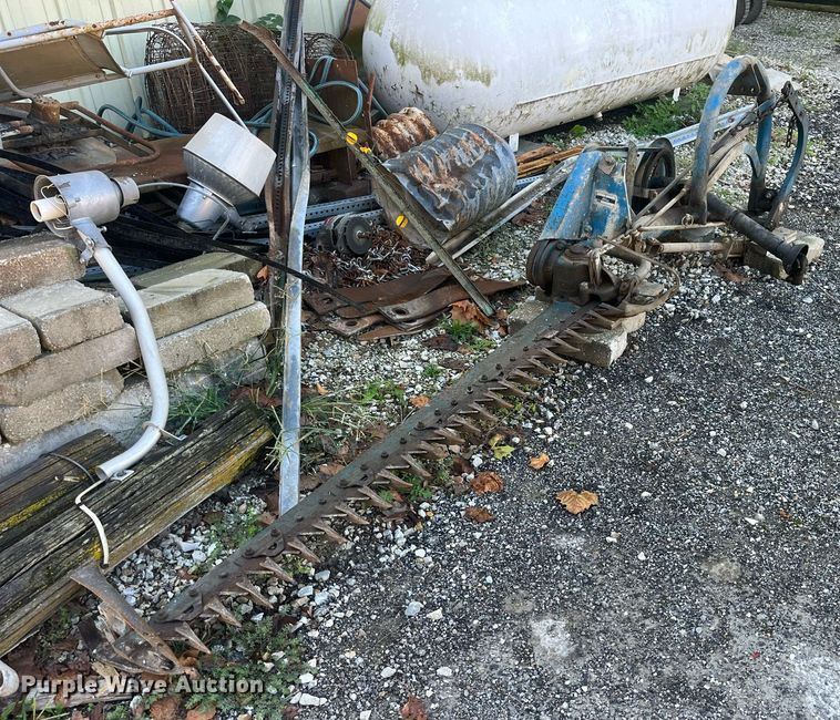 image for item LC9219 Ford  515 sickle mower