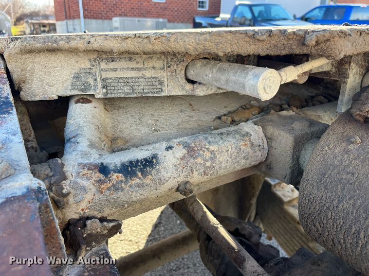 image for item LD9884 1992 Mack CH613 semi truck