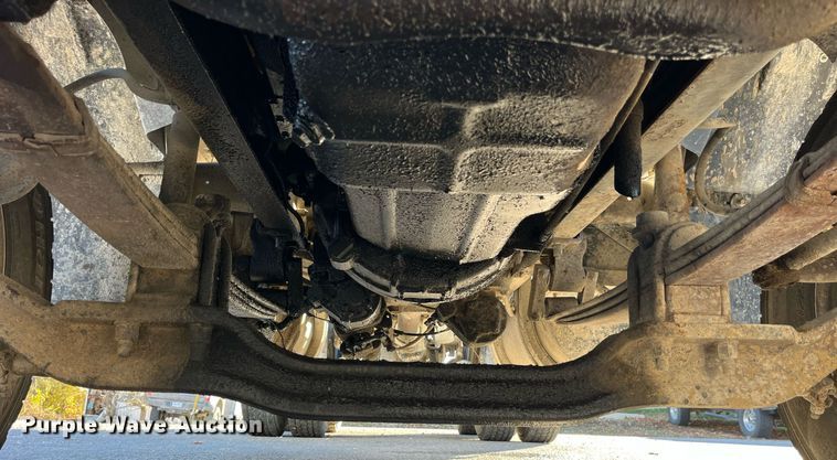 image for item LD9884 1992 Mack CH613 semi truck