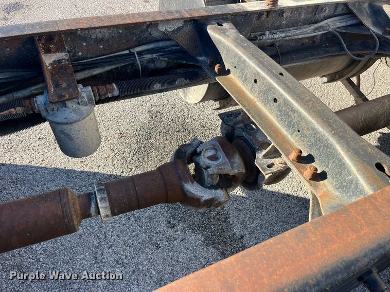 image for item LD9884 1992 Mack CH613 semi truck