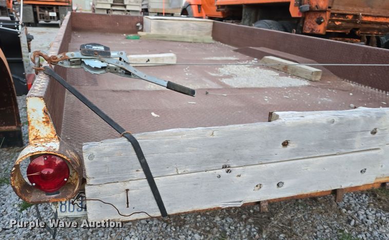 image for item LW9884 1992 Shop built utility trailer