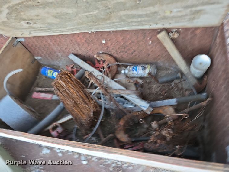 image for item LW9884 1992 Shop built utility trailer