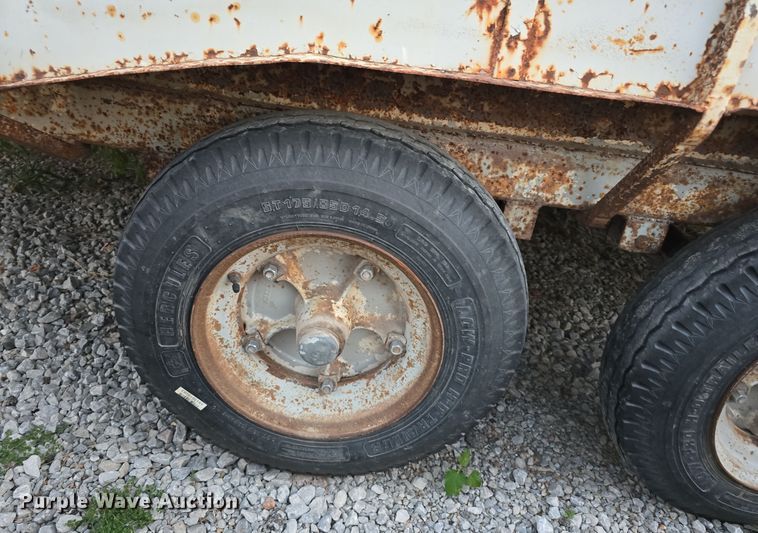 image for item LW9884 1992 Shop built utility trailer