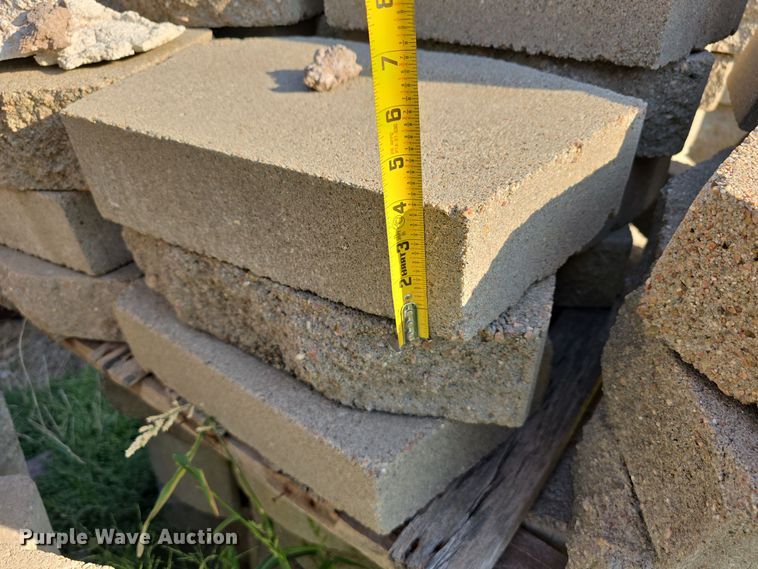 image for item LW9890 (21) pallets of landscaping blocks