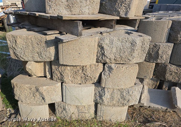 image for item LW9890 (21) pallets of landscaping blocks