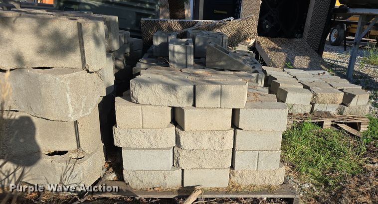 image for item LW9890 (21) pallets of landscaping blocks
