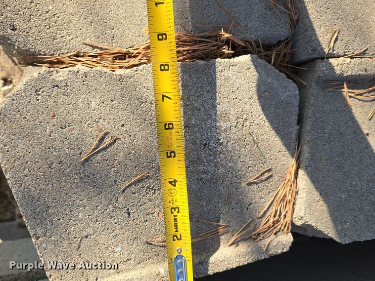 image for item LW9890 (21) pallets of landscaping blocks