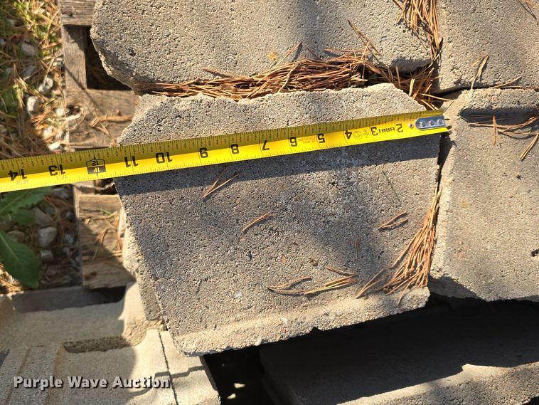 image for item LW9890 (21) pallets of landscaping blocks