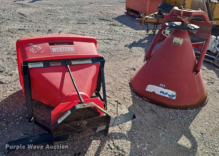 image for item LW9891 (2) spreaders