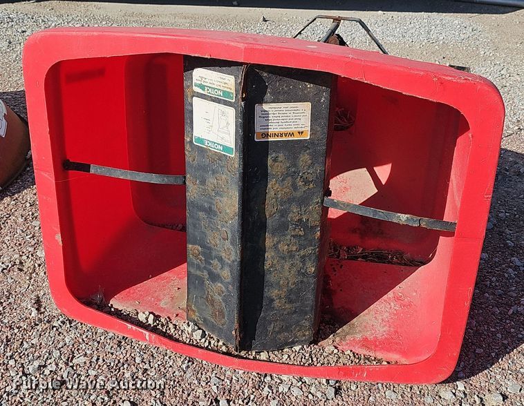 image for item LW9891 (2) spreaders