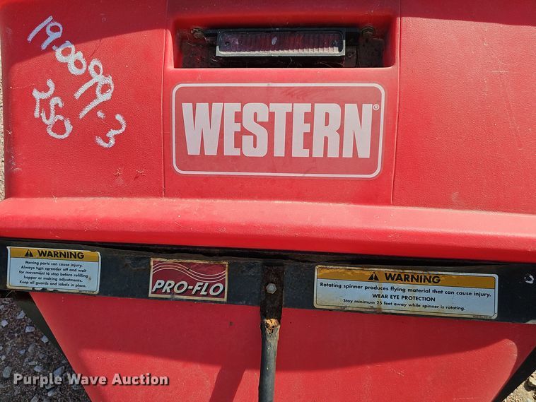 image for item LW9891 (2) spreaders