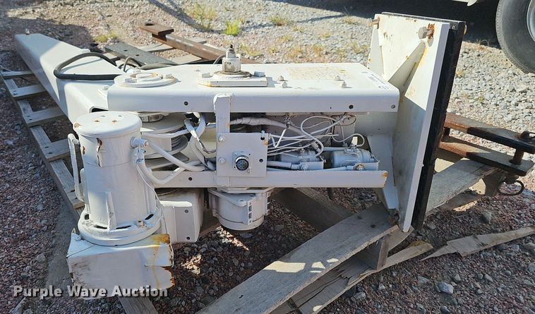 image for item LW9892 Crane