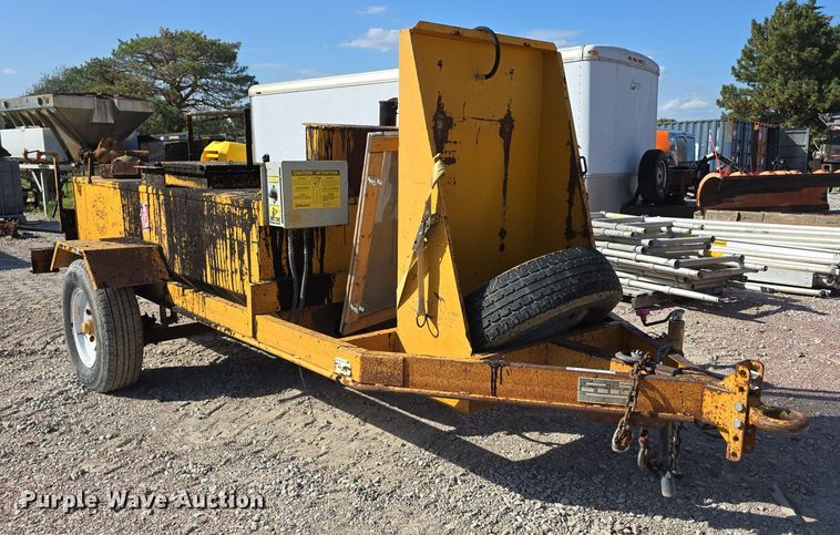 image for item LW9896 2007 Marathon Equipment Inc KEB260T tar kettle