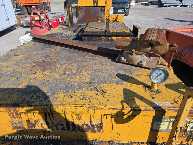 image for item LW9896 2007 Marathon Equipment Inc KEB260T tar kettle