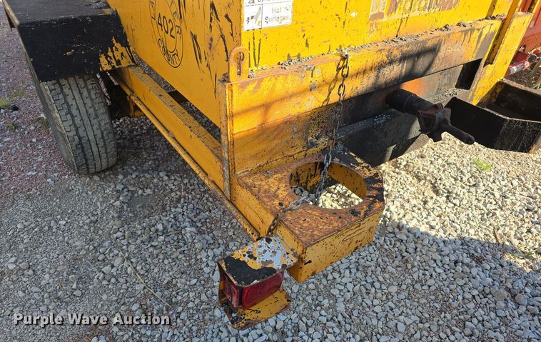 image for item LW9896 2007 Marathon Equipment Inc KEB260T tar kettle