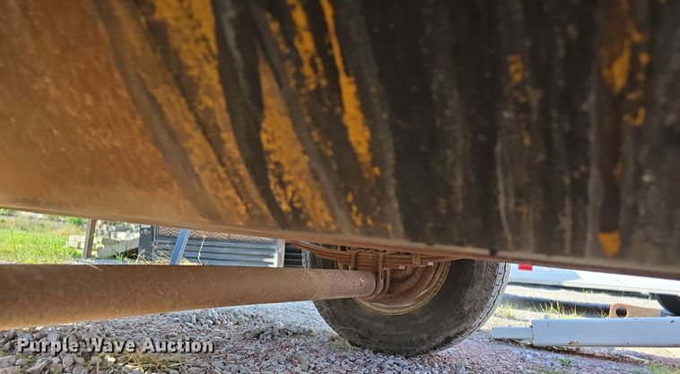 image for item LW9896 2007 Marathon Equipment Inc KEB260T tar kettle