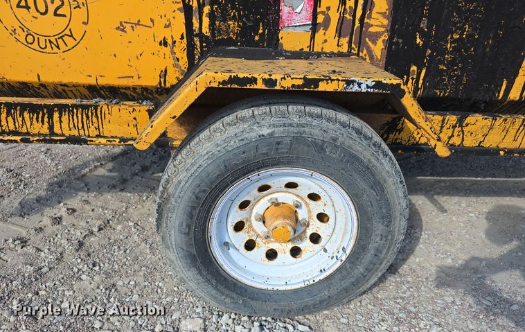 image for item LW9896 2007 Marathon Equipment Inc KEB260T tar kettle