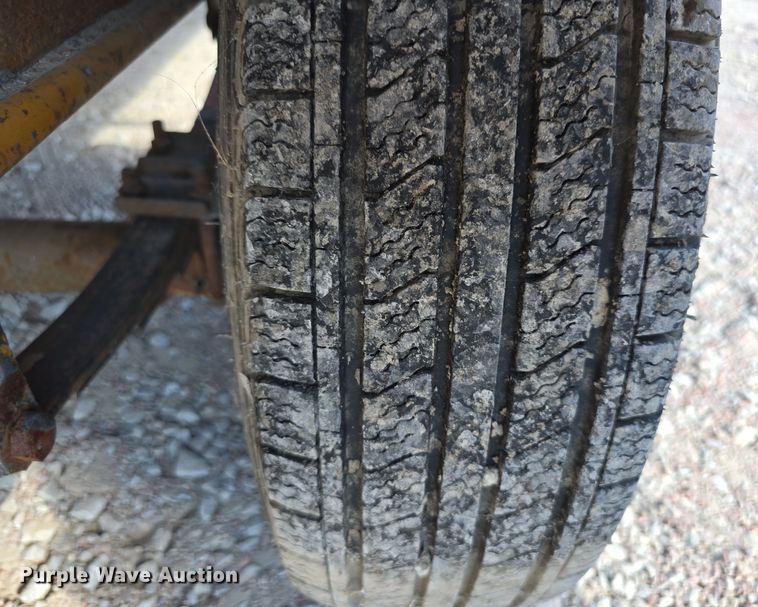 image for item LW9896 2007 Marathon Equipment Inc KEB260T tar kettle