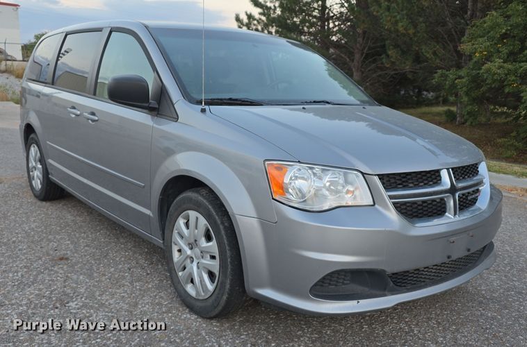 image for item LW9900 2016 Dodge Grand Caravan van