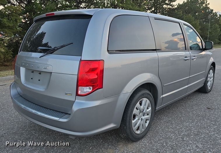 image for item LW9900 2016 Dodge Grand Caravan van