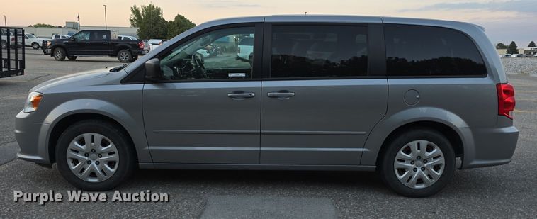 image for item LW9900 2016 Dodge Grand Caravan van