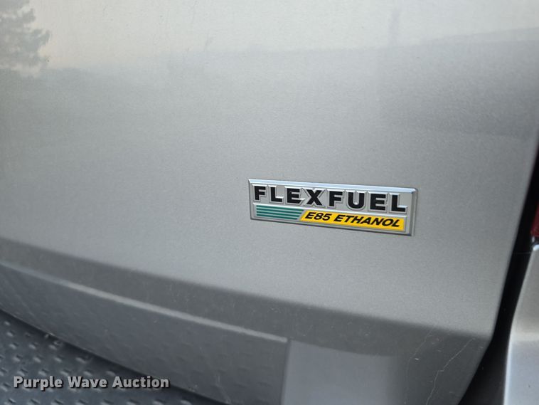 image for item LW9900 2016 Dodge Grand Caravan van