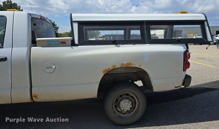 image for item LW9902 2008 Dodge Ram 2500HD pickup truck