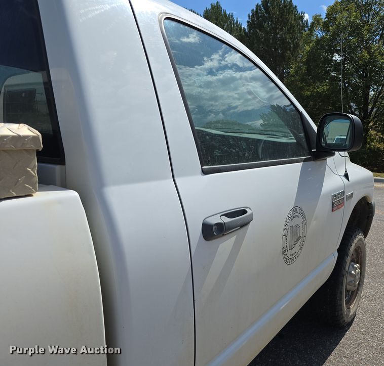image for item LW9902 2008 Dodge Ram 2500HD pickup truck