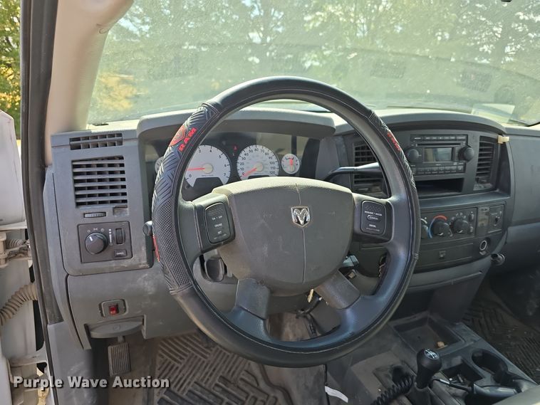 image for item LW9902 2008 Dodge Ram 2500HD pickup truck