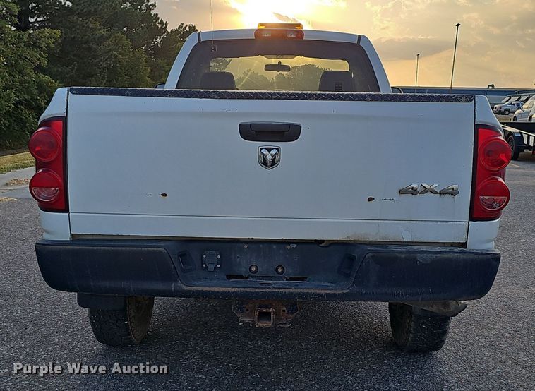 image for item LW9903 2008 Dodge Ram 2500HD pickup truck