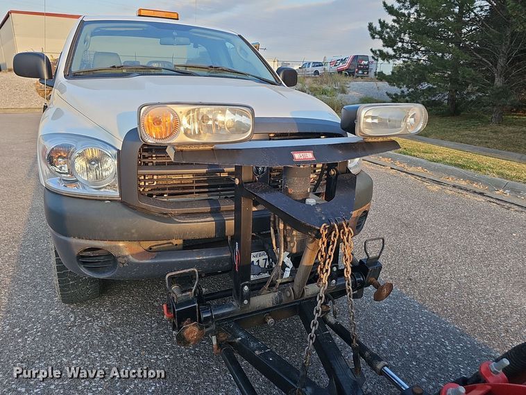 image for item LW9903 2008 Dodge Ram 2500HD pickup truck