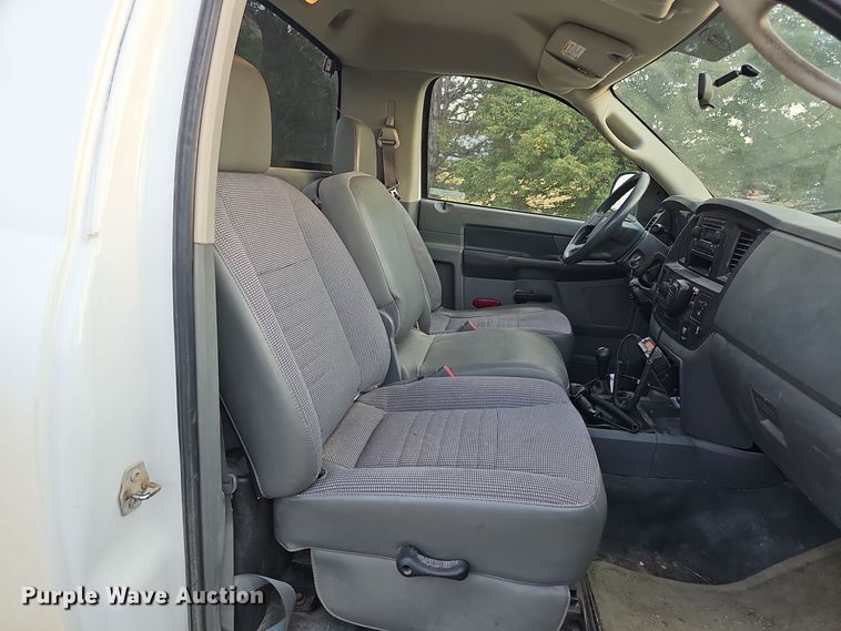 image for item LW9903 2008 Dodge Ram 2500HD pickup truck