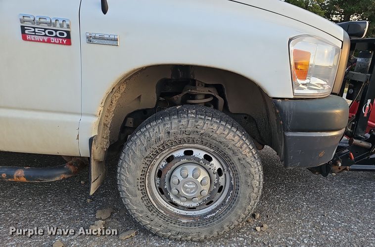 image for item LW9903 2008 Dodge Ram 2500HD pickup truck