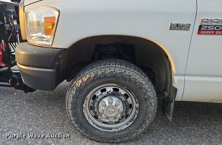 image for item LW9903 2008 Dodge Ram 2500HD pickup truck