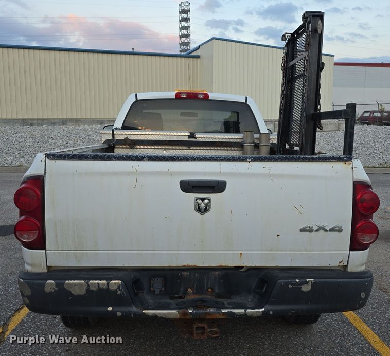 image for item LW9904 2008 Dodge Ram 2500HD pickup truck