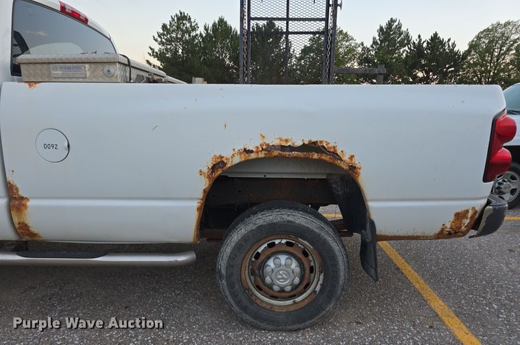 image for item LW9904 2008 Dodge Ram 2500HD pickup truck