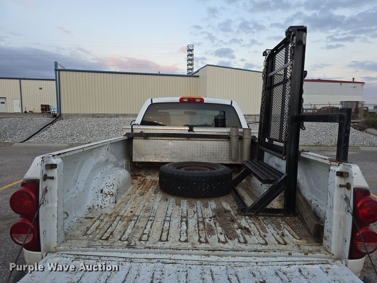 image for item LW9904 2008 Dodge Ram 2500HD pickup truck