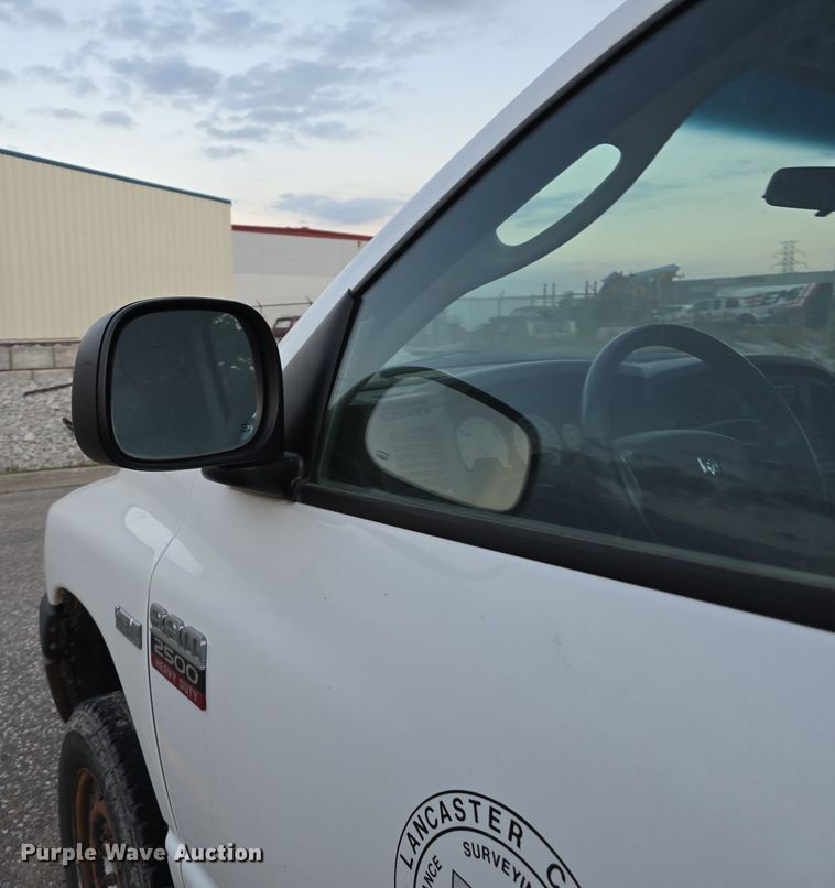 image for item LW9904 2008 Dodge Ram 2500HD pickup truck