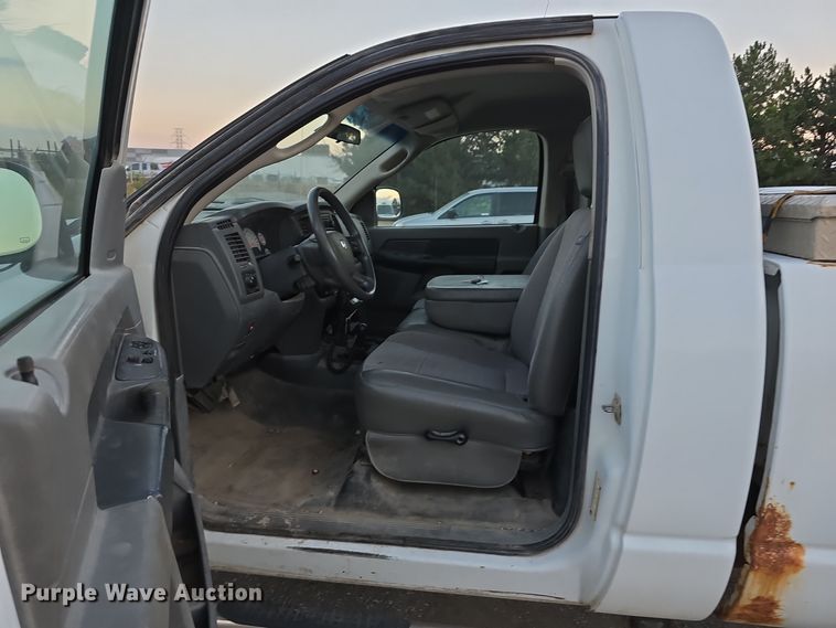 image for item LW9904 2008 Dodge Ram 2500HD pickup truck