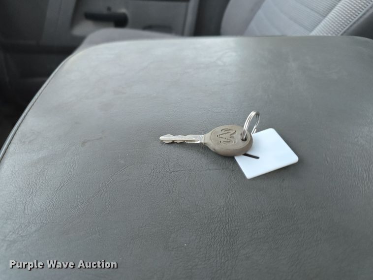 image for item LW9904 2008 Dodge Ram 2500HD pickup truck