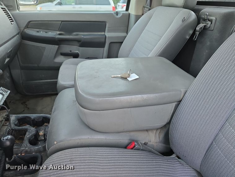 image for item LW9904 2008 Dodge Ram 2500HD pickup truck