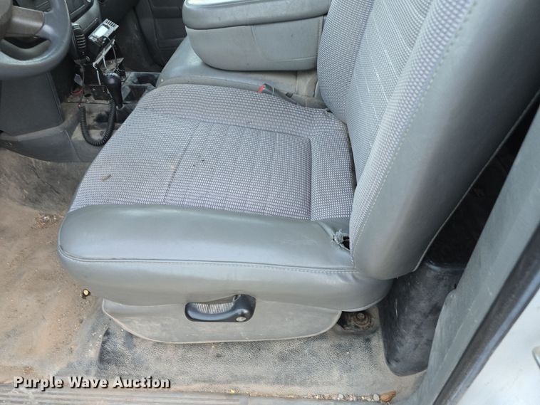 image for item LW9904 2008 Dodge Ram 2500HD pickup truck