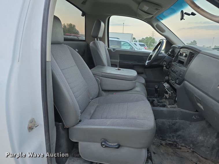 image for item LW9904 2008 Dodge Ram 2500HD pickup truck