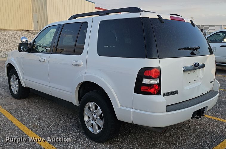 image for item LW9907 2010 Ford Explorer XLT SUV