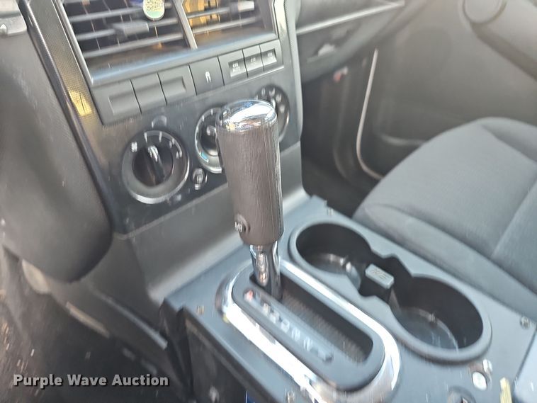 image for item LW9907 2010 Ford Explorer XLT SUV