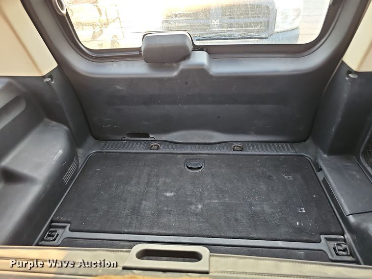 image for item LW9907 2010 Ford Explorer XLT SUV