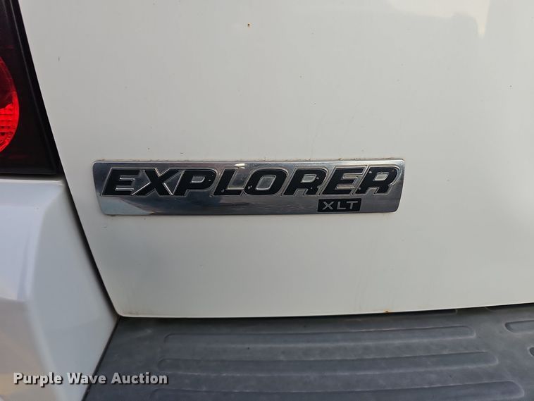 image for item LW9907 2010 Ford Explorer XLT SUV