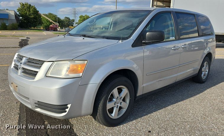 image for item LW9908 2010 Dodge Grand Caravan SE van