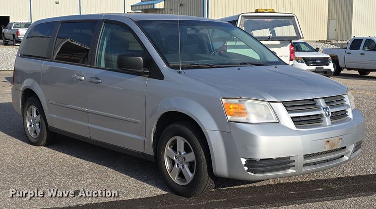 image for item LW9908 2010 Dodge Grand Caravan SE van