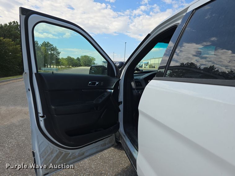 image for item LW9910 2014 Ford Explorer Police Interceptor SUV